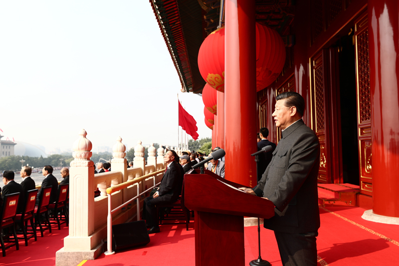 10月1日上午，慶祝中華人民共和國(guó)成立70周年大會(huì)在北京天安門廣場(chǎng)隆重舉行。中共中央總書記、國(guó)家主席、中央軍委主席習(xí)近平發(fā)表重要講話。